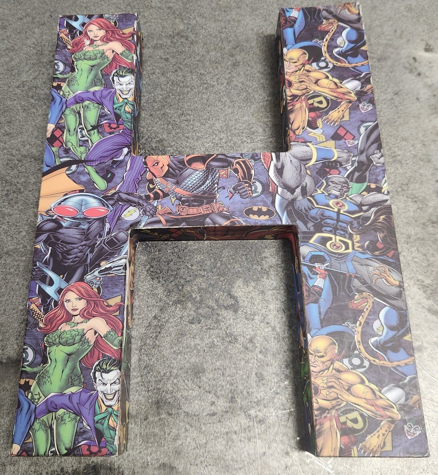 DC Characters 3D Featured Letter "H" Wall Decor – 8x10 Inches - Unrestricted Goods